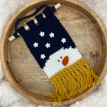 Load image into Gallery viewer, Snowman Wall Hanging