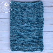 Load image into Gallery viewer, Fluffy Latte Cakes Cowl, Large - Grinding Teal