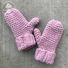 Load image into Gallery viewer, Knit-Look Chunky Mittens - Blush