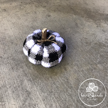Load image into Gallery viewer, Pumpkin, Large - Grey Plaid