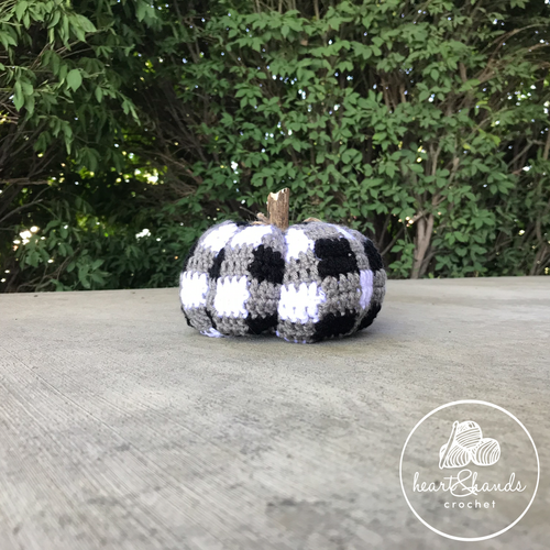 Pumpkin, Large - Grey Plaid